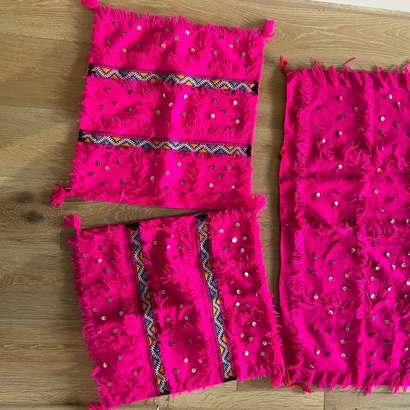 Yarn woven textiles - Picture 1 of 2
